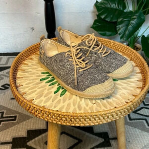 Roxy women's floral lace up raffia sneakers size 6